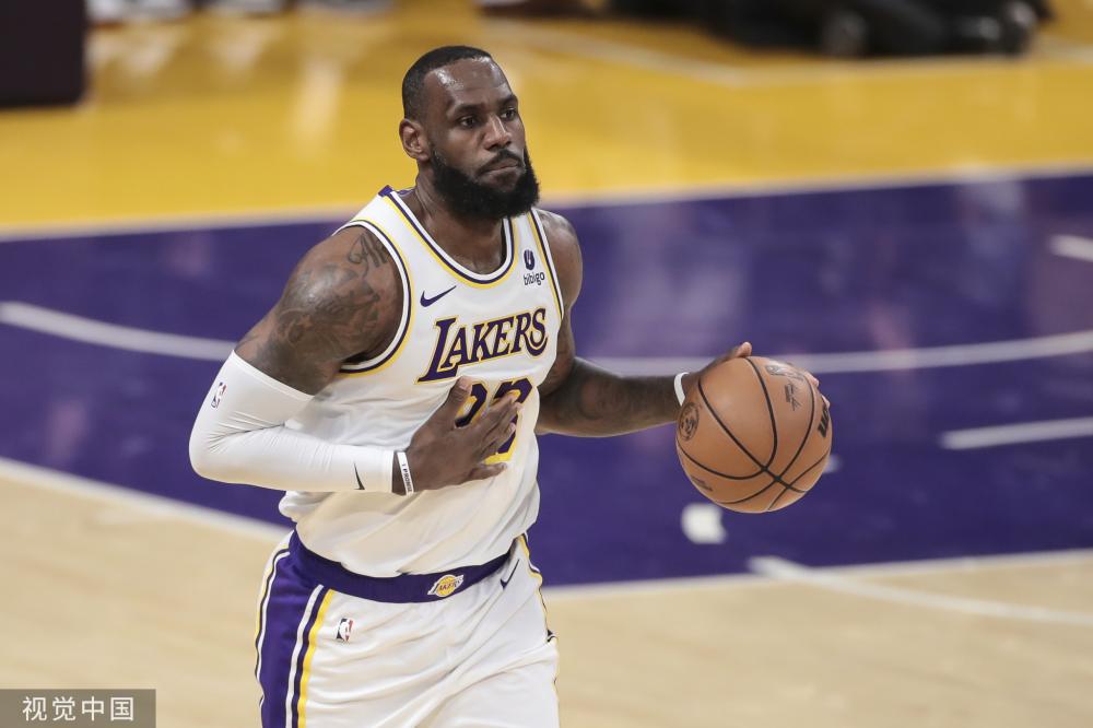 崭露头角 崭露头角