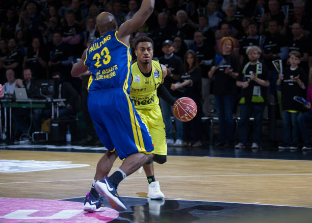 遇高位逼抢 遇高位逼抢